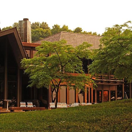 فندق موهيكان لودج آند كونفرانس سنتر Perrysville المظهر الخارجي الصورة